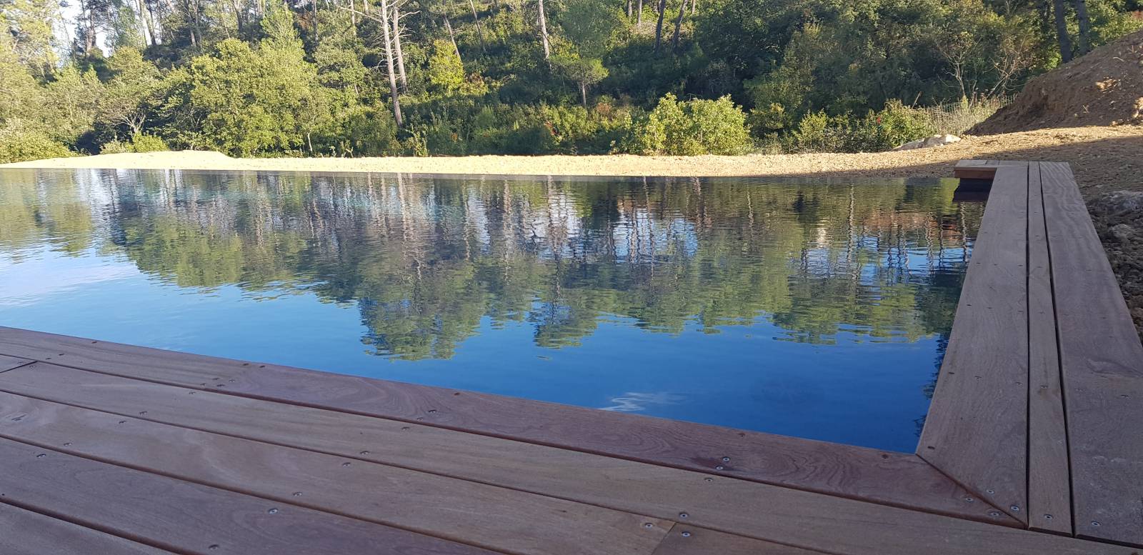 Faire construire un piscine à débordement à Montpellier dans l'Hérault