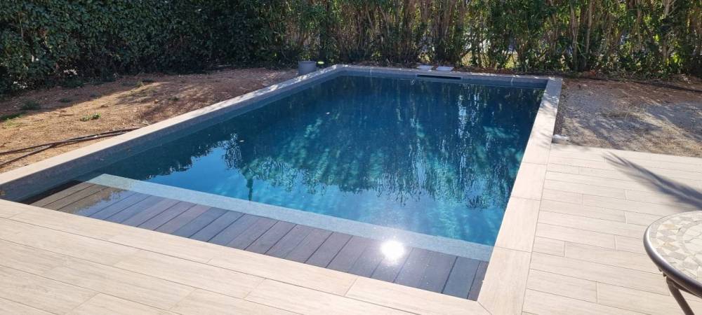 Installation d’une Piscine au Sel avec Volet Immergé : Un Choix Élégant et Pratique à Baillargues