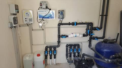 Locaux Techniques par AZURLINE : La Solution Idéale pour Optimiser Votre Piscine