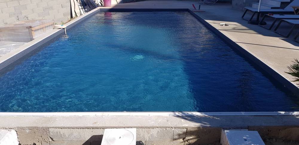 Piscines-traditionnelles-sur-mesure (3)