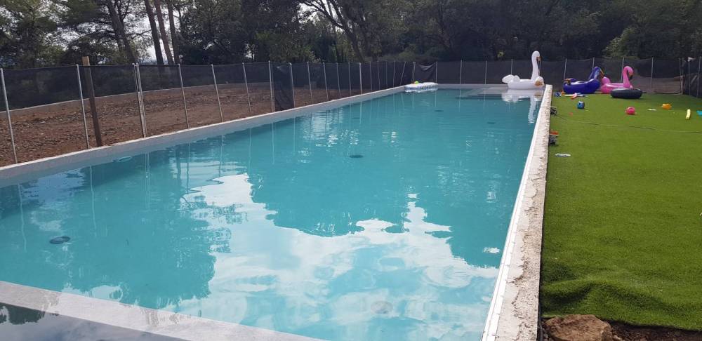Piscines-hors-normes-sur-mesure (1)